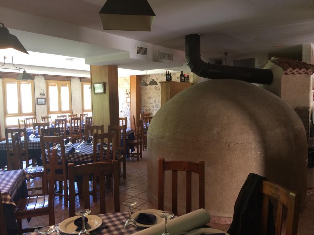 La Mesta Hotel Pradena Ngoại thất bức ảnh